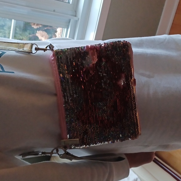 Flippable glittery sequence Meow Purse for small girls 4 to 8 years old. - Picture 7 of 13